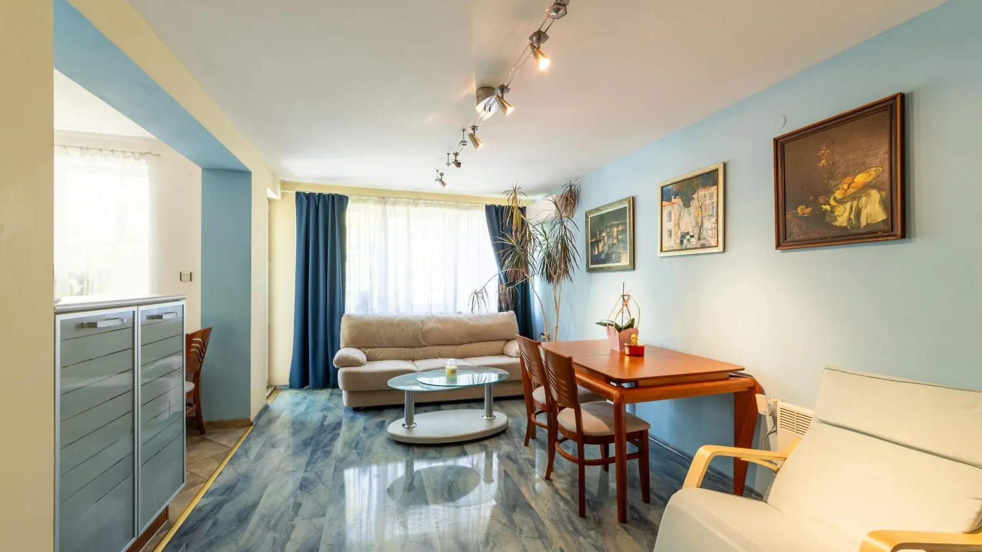 Central Oasis Apartment With 2 Bedrooms Varna 0*,